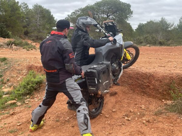 V-Strom Experience 4-5 AVRIL 2025 -2places